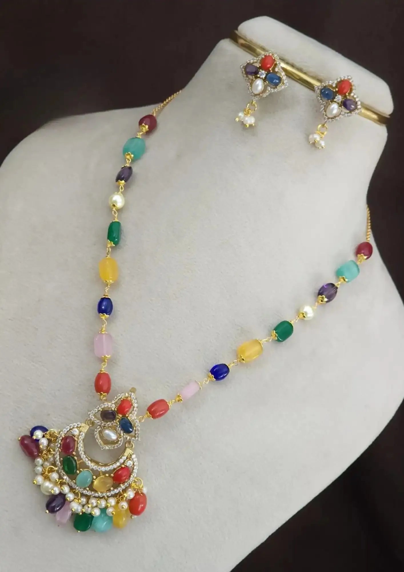 Beads necklace set