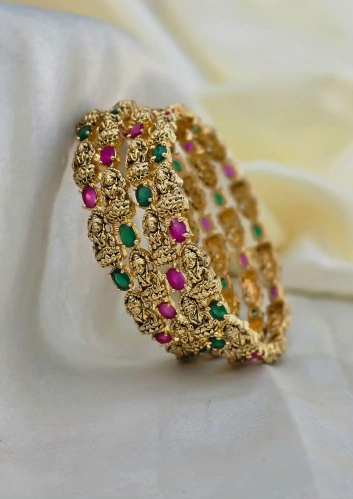 Kundan stones gold plated temple jewellery bangles set of 4