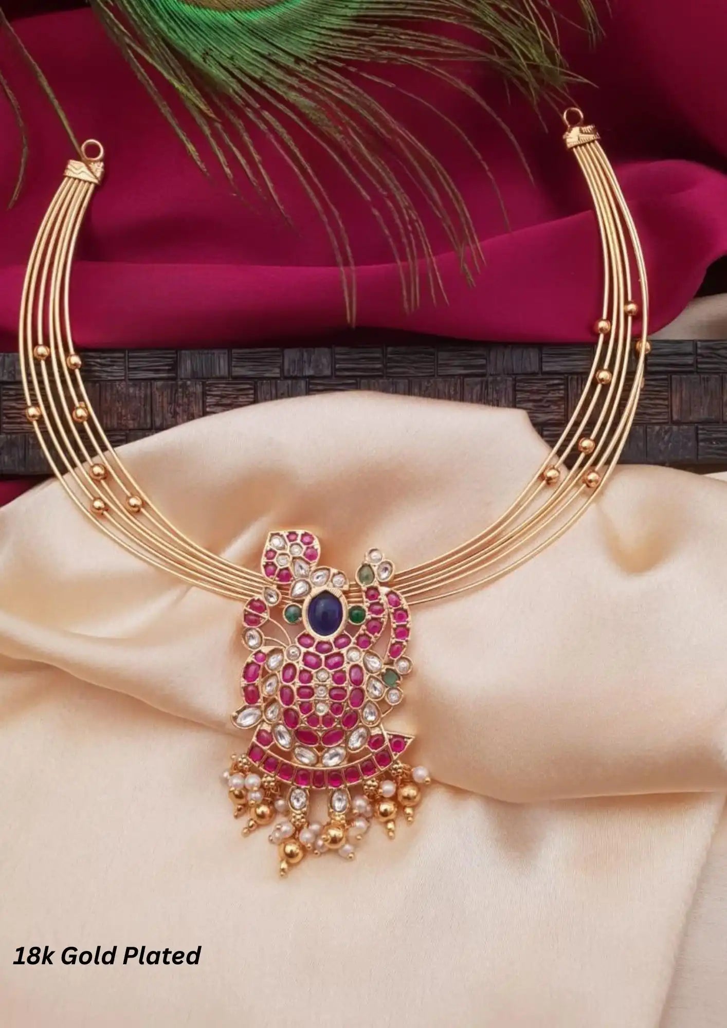 Kundan stone temple jewelry detachable pendant necklace