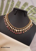 Kundan and pearls necklace