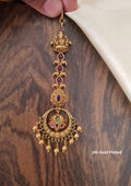 Kundan stone temple jewelry Mangtikka