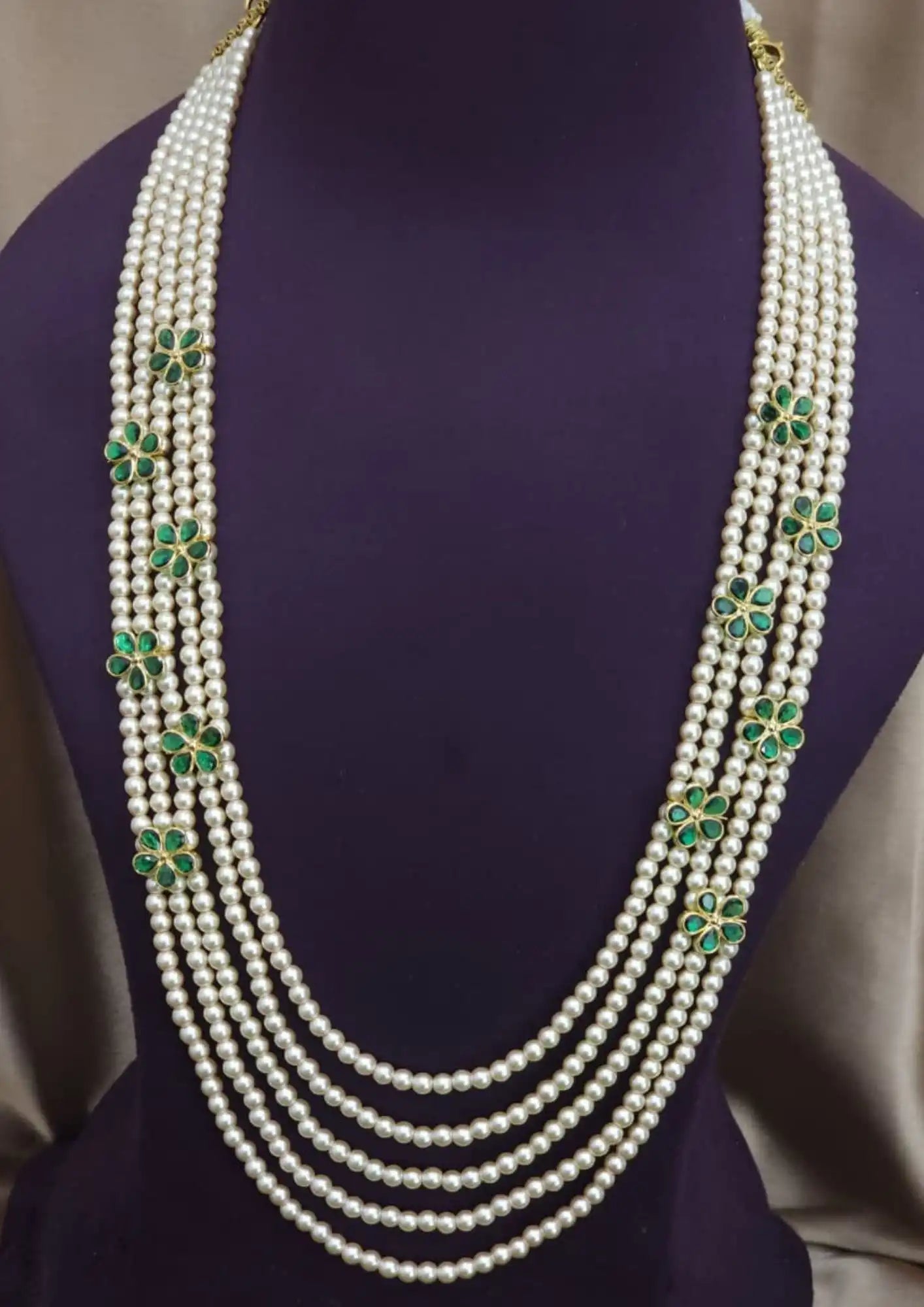 Kundan stone  and pearls necklace