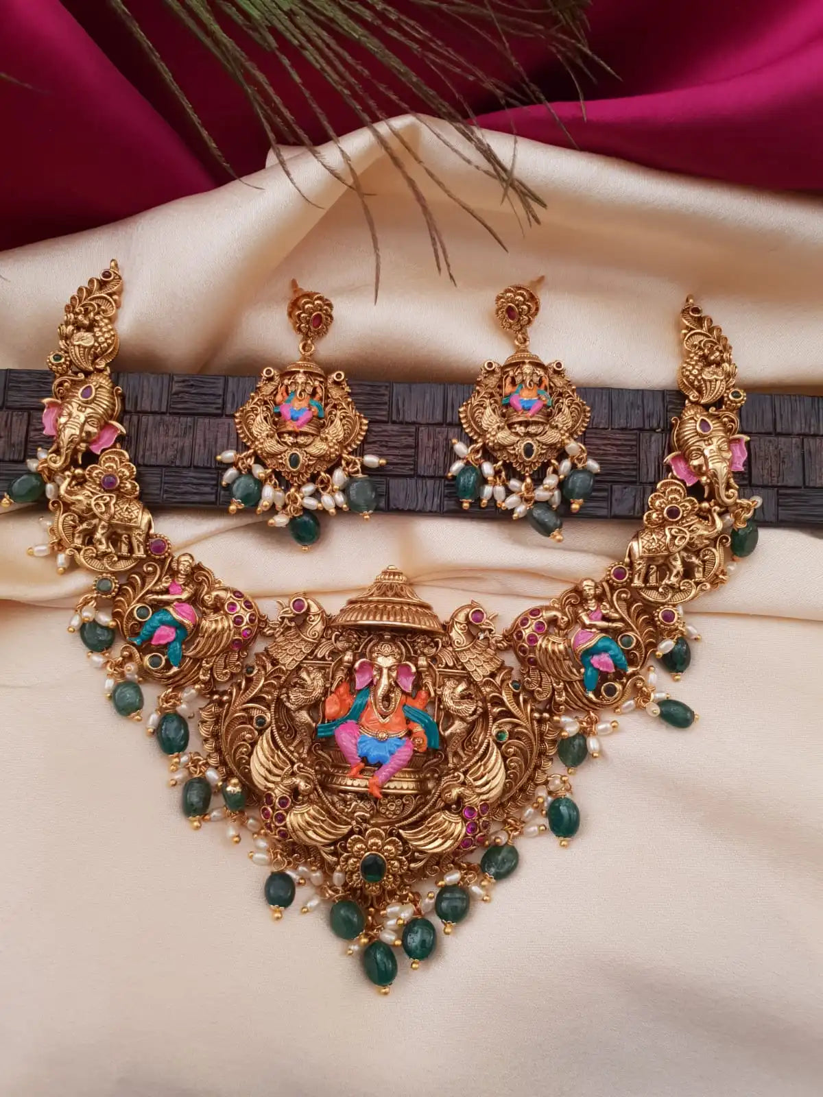 Kundan stone gold plated temple jewellery necklace set
